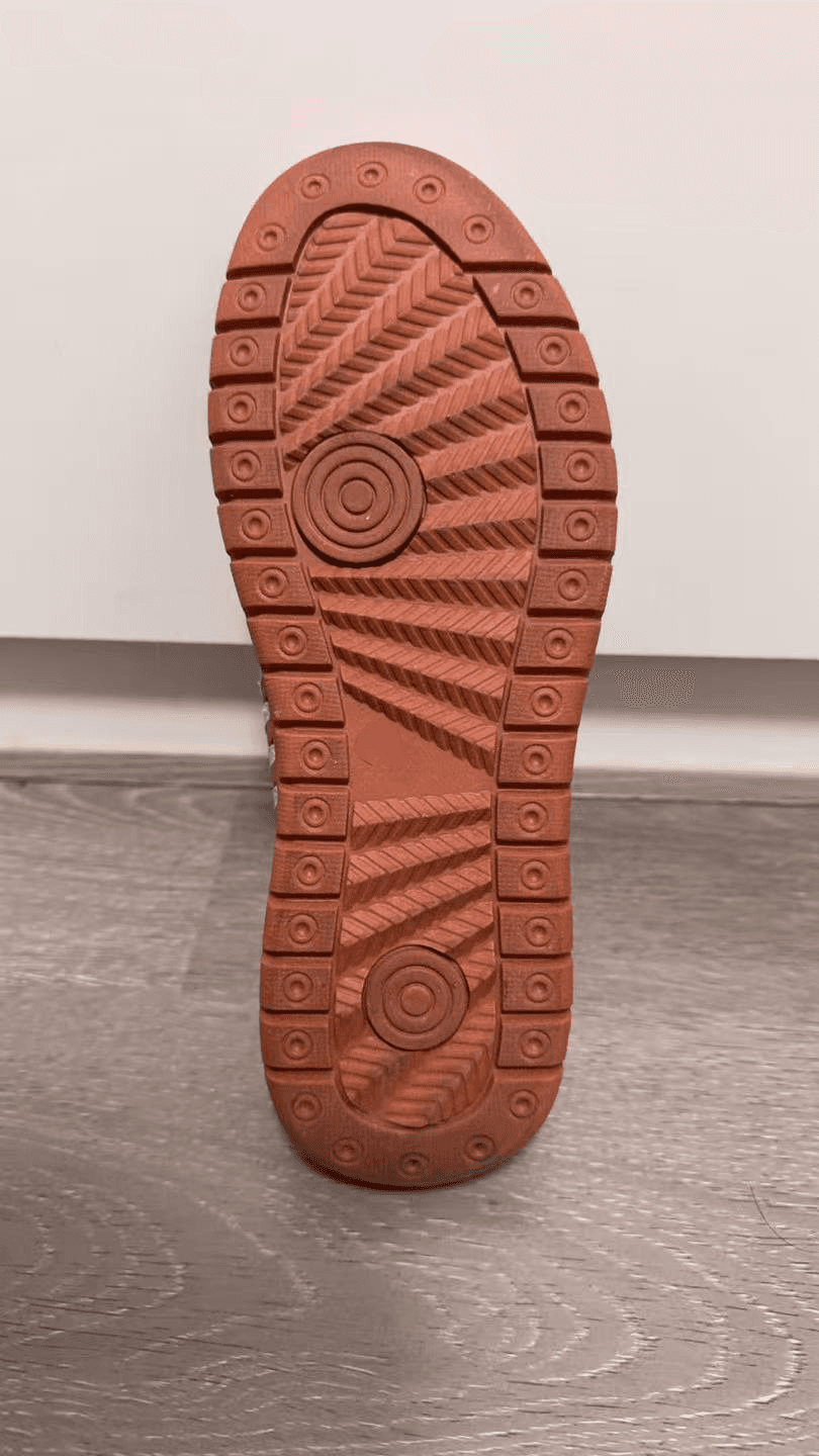 Drift On Grass media 9